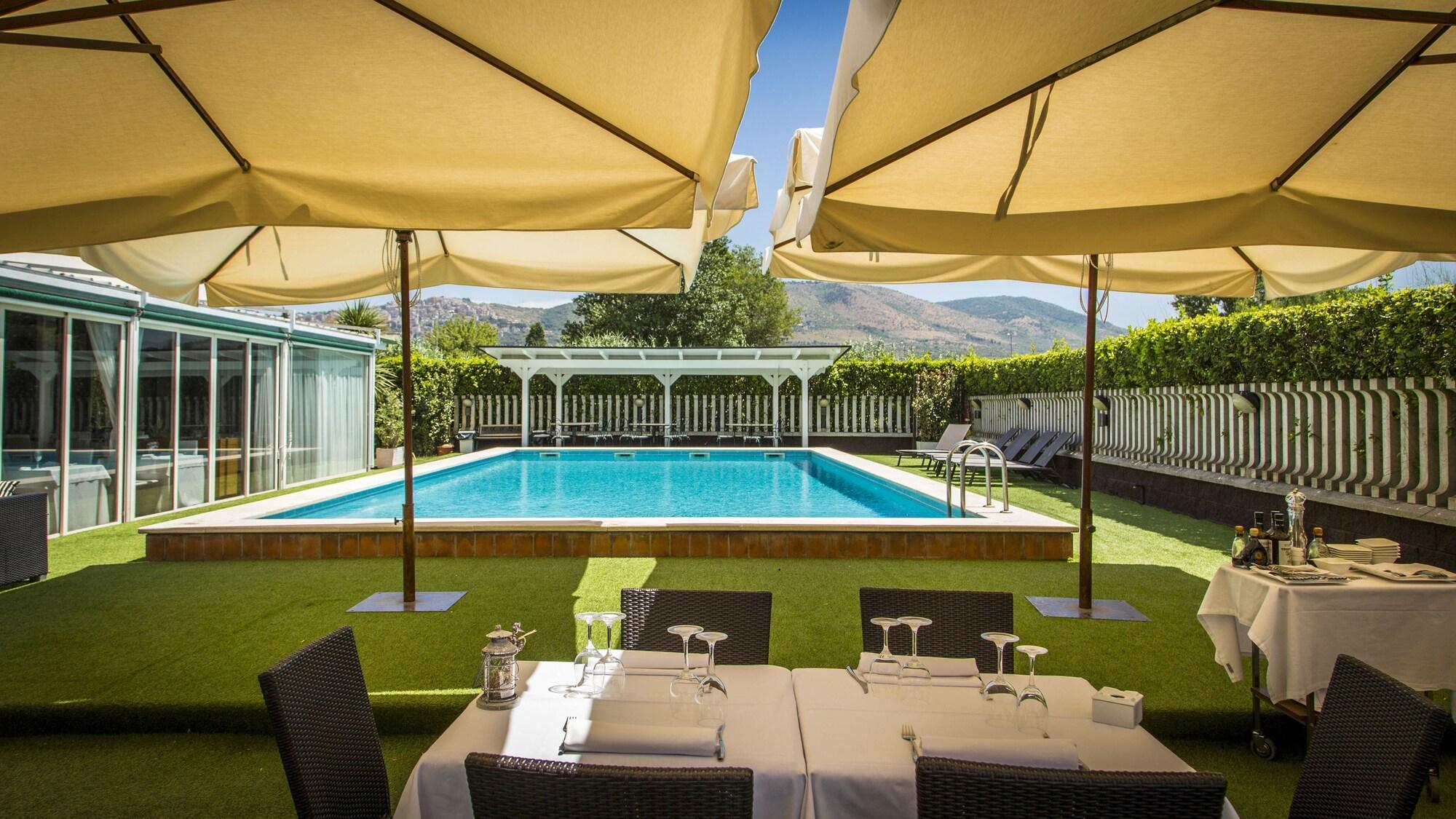Hotel Cristallo Relais, Sure Hotel Collection By Best Western Tivoli Exterior foto